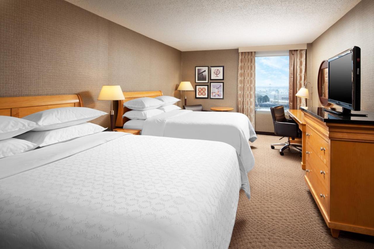 Sheraton Cleveland Airport Hotel Exterior photo